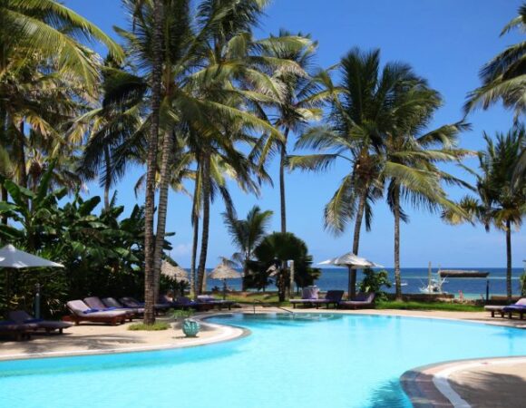 6 Days Amboseli, Tsavo and Mombasa Camping Safari